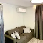 B&d Delux, New Къща за гости 4*