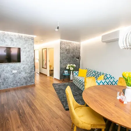 B&d Delux, New Guest house *