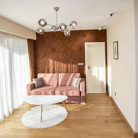 Къща за гости B&d Delux, New 4*