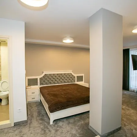 Konukevi B&d Delux, New