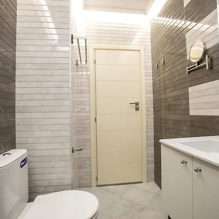 B&d Delux, New Guest house Lovech