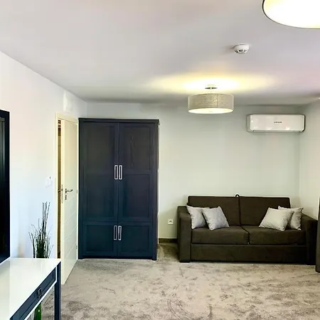 Guest house B&d Delux, New