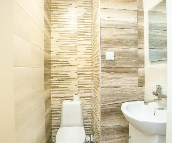 ゲストハウス B&d Delux, New ロヴェチ