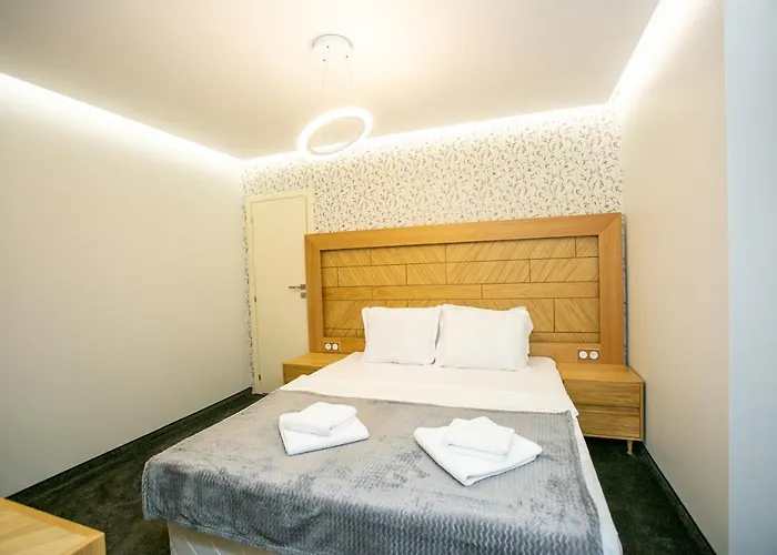 Gasthuis B&d Delux, New Lovetsj