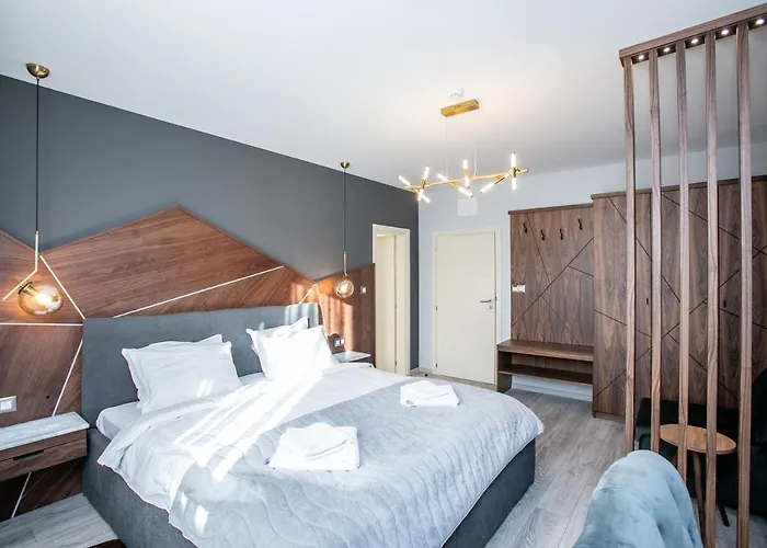 B&d Delux, New ゲストハウス ロヴェチ