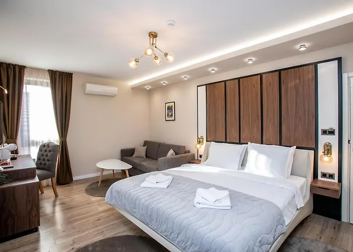 ゲストハウス B&d Delux, New