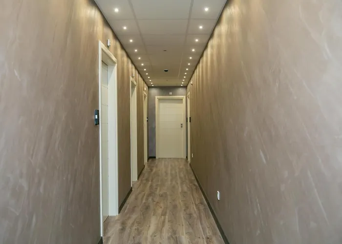 B&d Delux, New ゲストハウス ロヴェチ